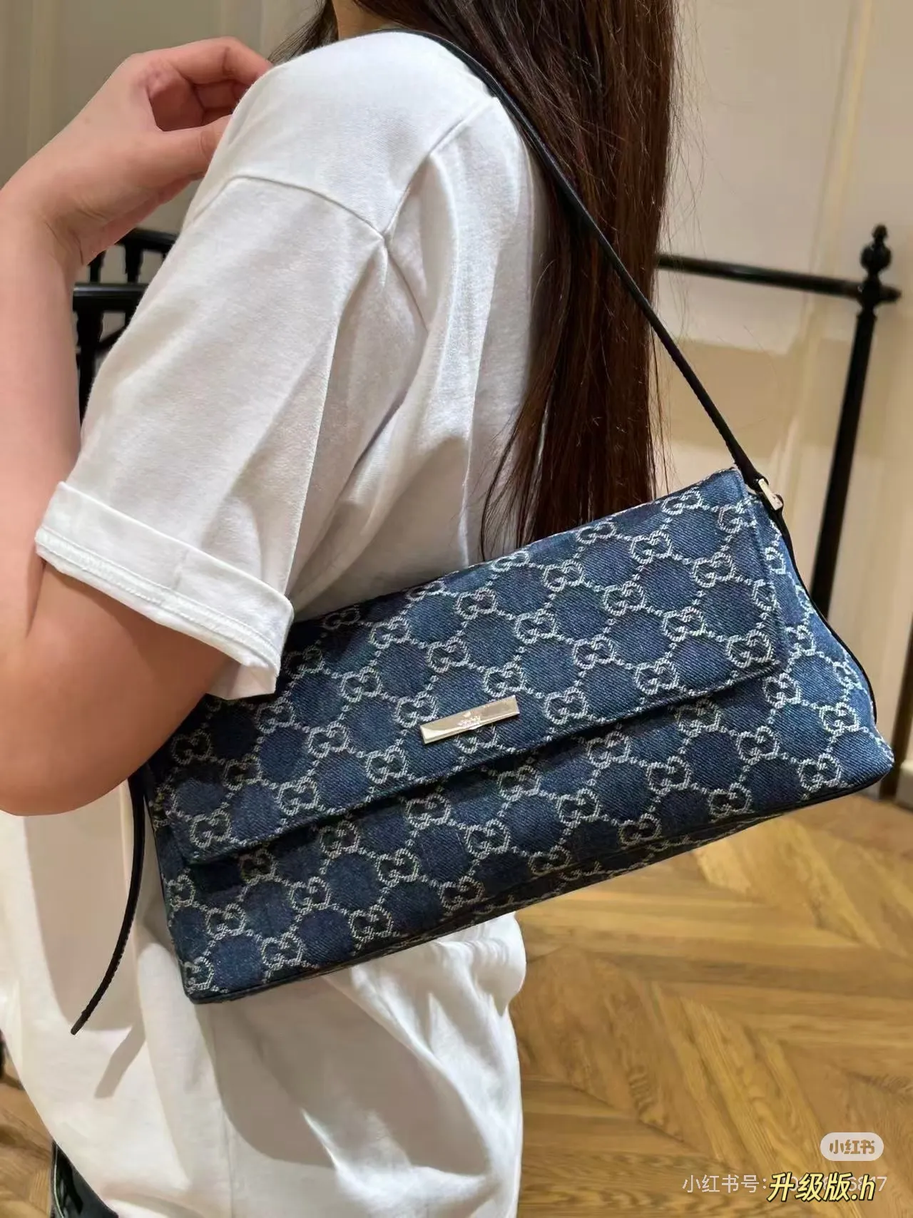 Gucci Monogram Denim Shoulder Bag D28018480 — view 2