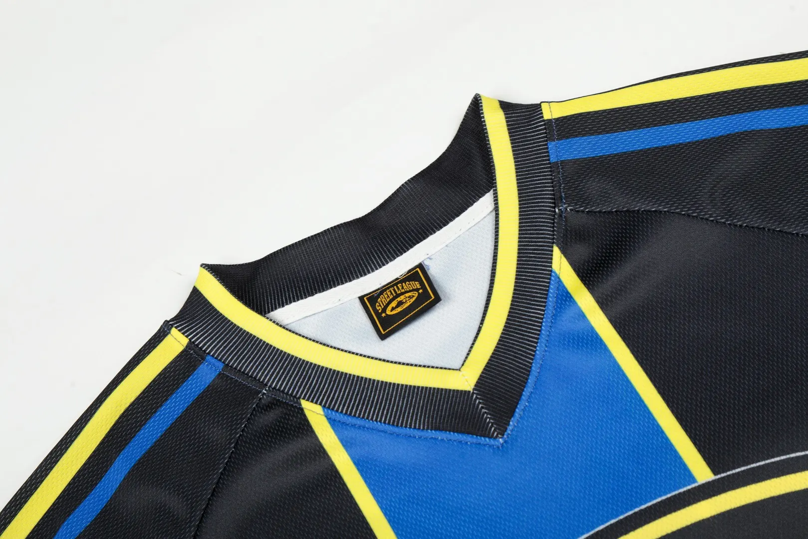 Alcatraz Graphic V-Neck Baseball Jersey D8811511 — view 4