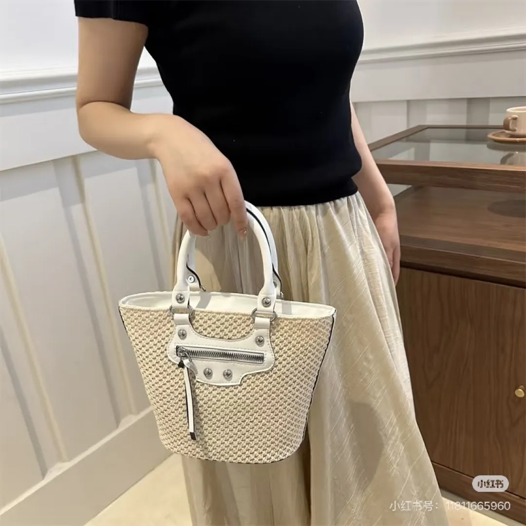 Woven Straw Top-Handle Tote Bag D30017963