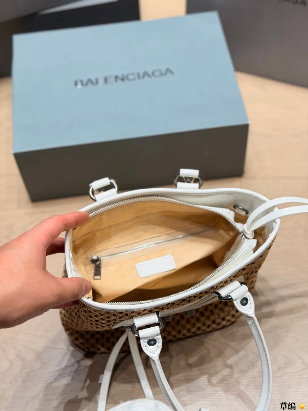 Raffia Woven Top-Handle Tote Bag D30017962 — view 9