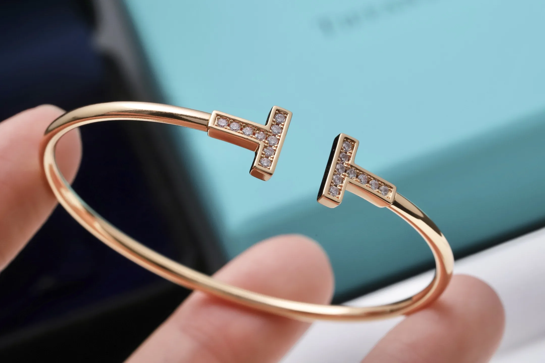T Wire Diamond Bangle (Rose Gold-Plated Silver) D29016667 — view 5