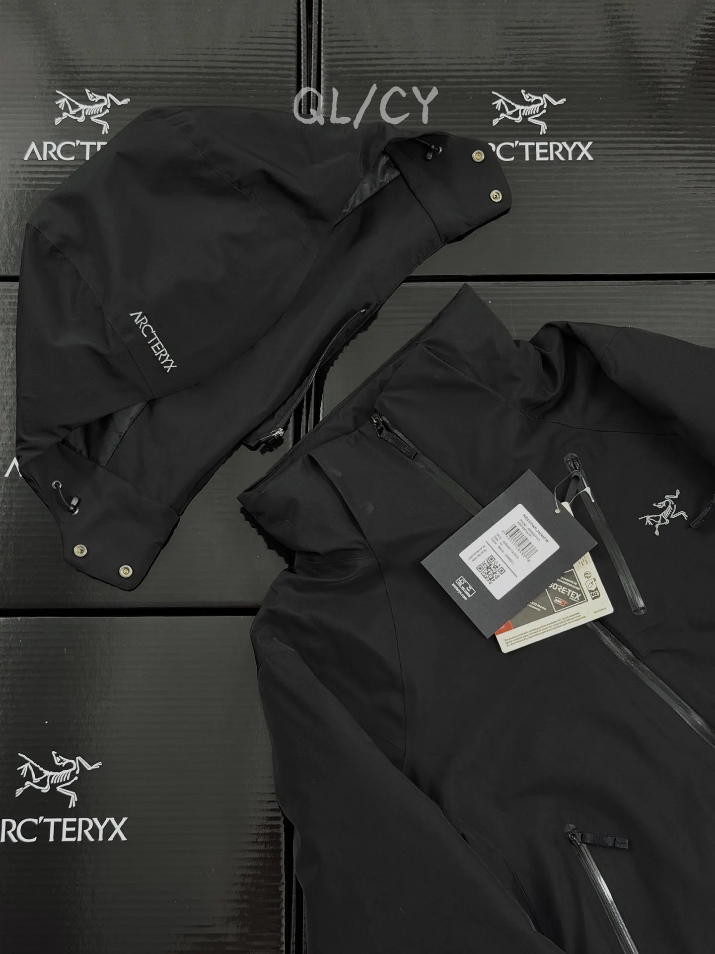 Nita Down GORE-TEX Hooded Puffer Jacket D58019663 — view 9