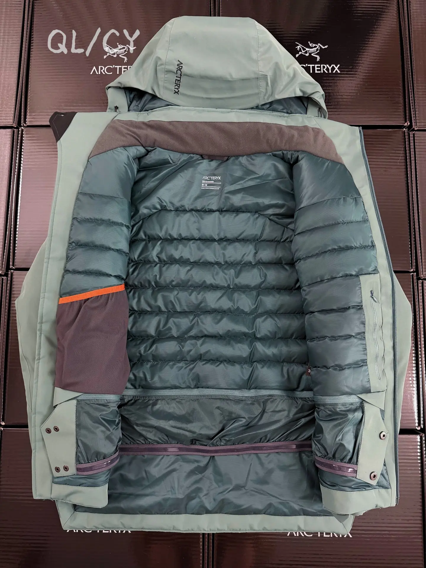 Nita Down GORE-TEX Hooded Puffer Jacket D58019664 — view 7