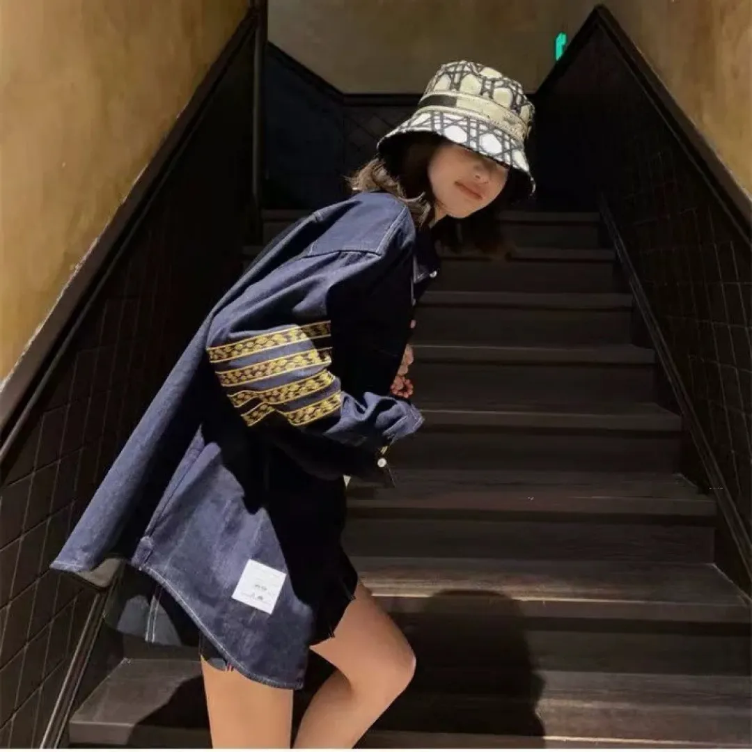 Snake Embroidery Denim Oxford Shirt D22512681 — view 6