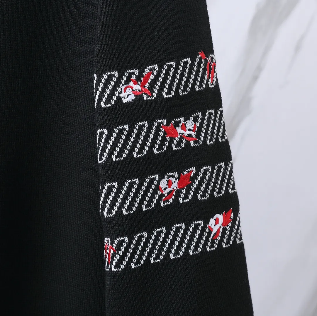 Rose Embroidered 4-Bar Stripe Crew-Neck Sweater D24012692 — view 9