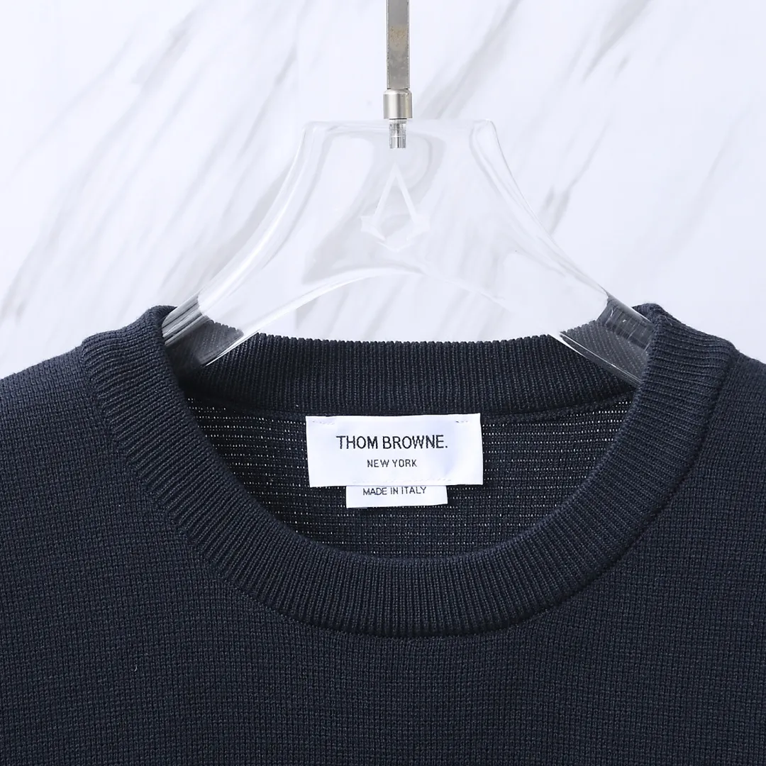 Floral Embroidery 4-Bar Crew-Neck Sweater D24012693 — view 8