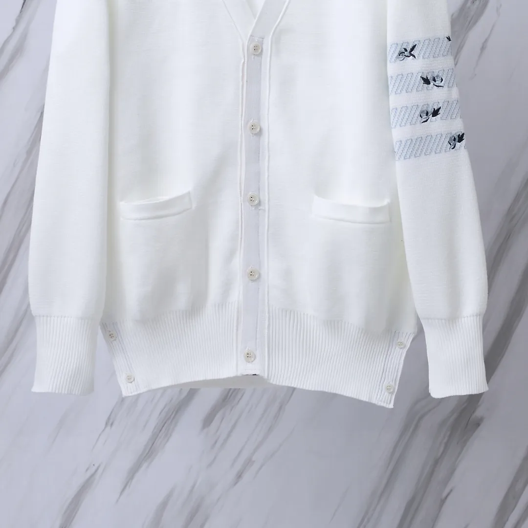 Floral Embroidery 4-Bar Stripe Knit Cardigan D25012687 — view 6