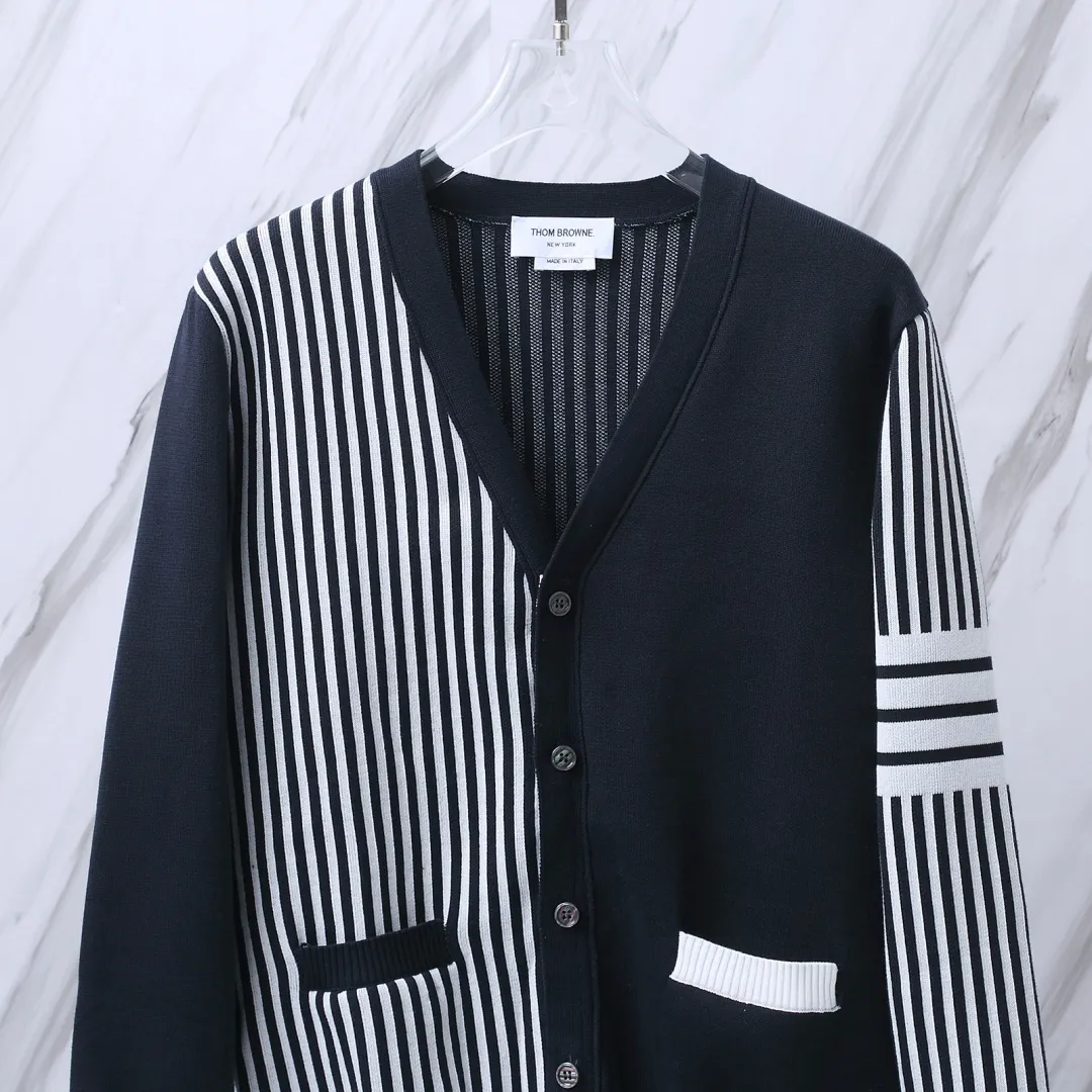 Striped Wool-Blend V-Neck Cardigan D25512672 — view 5