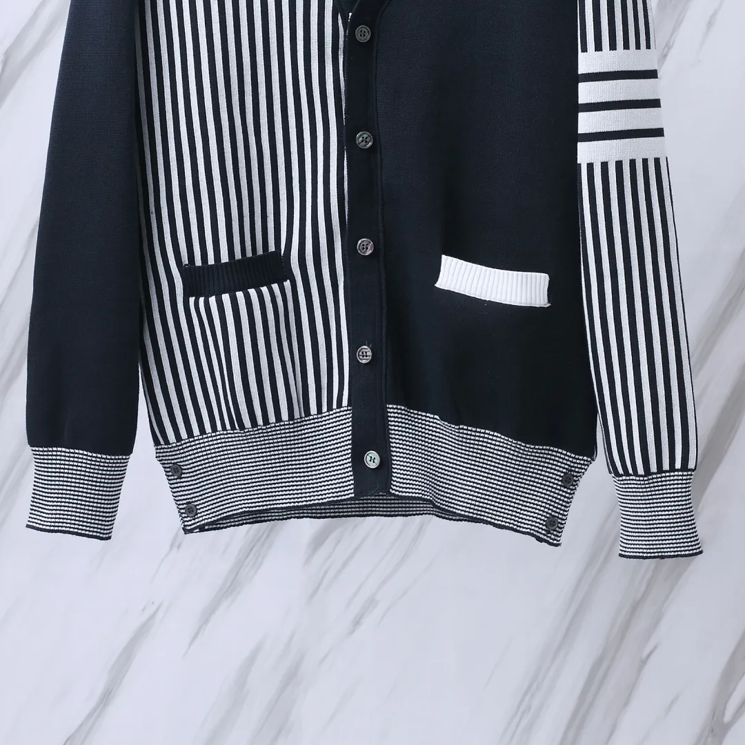 Striped Wool-Blend V-Neck Cardigan D25512672 — view 6