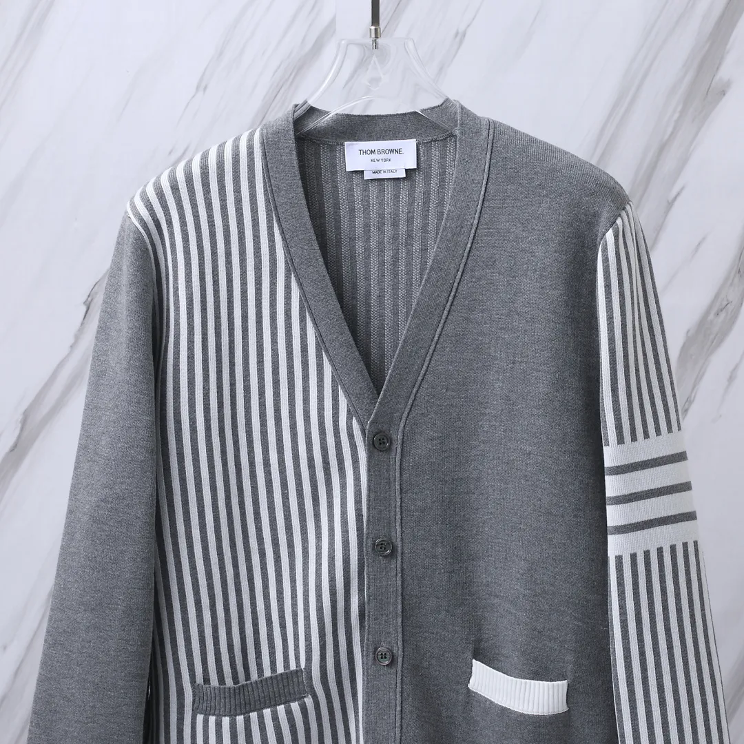 Striped Wool-Blend V-Neck Cardigan D25512673 — view 5