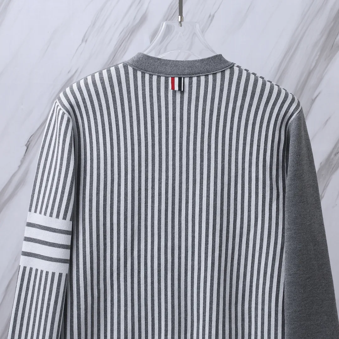 Striped Wool-Blend V-Neck Cardigan D25512673 — view 8