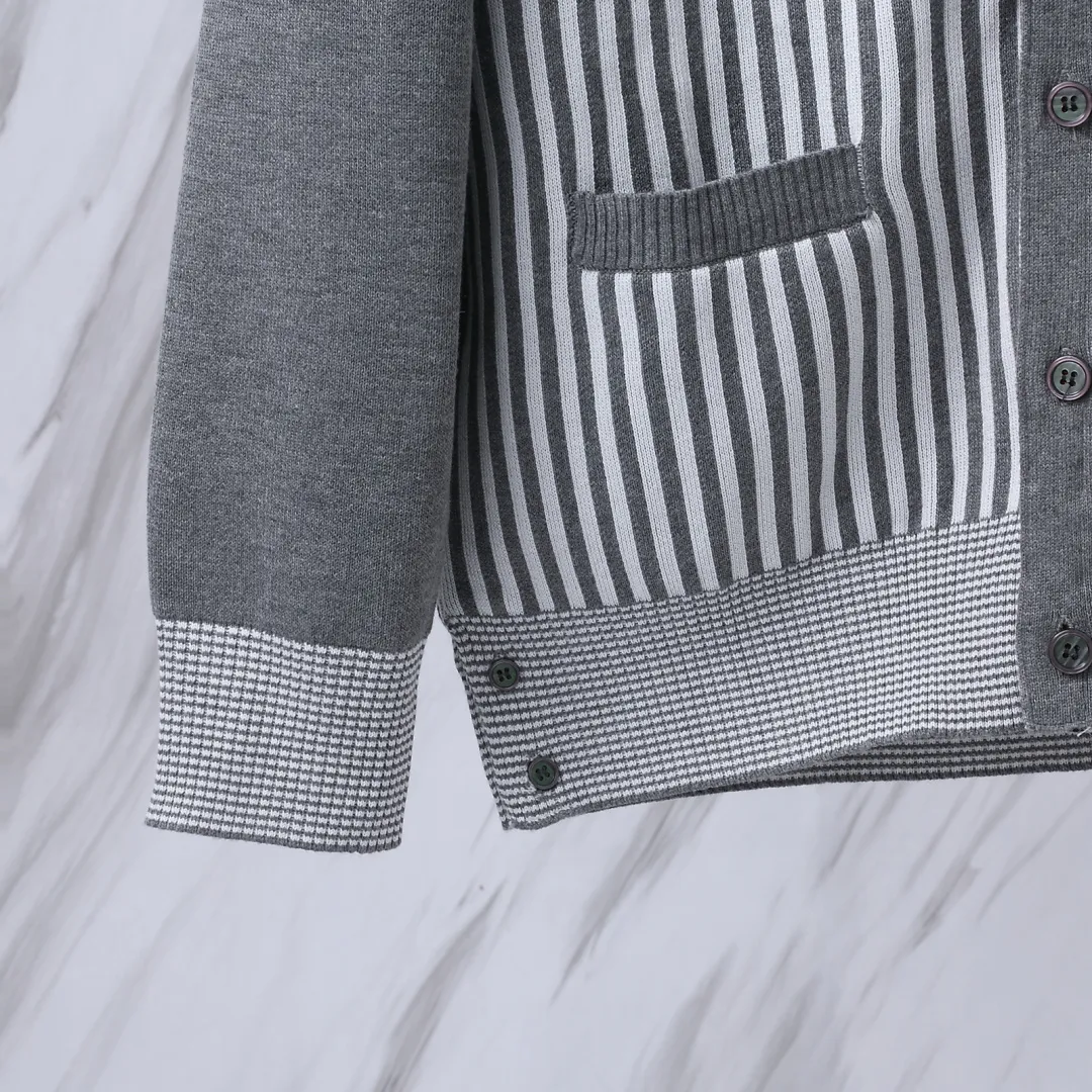 Striped Wool-Blend V-Neck Cardigan D25512673 — view 9