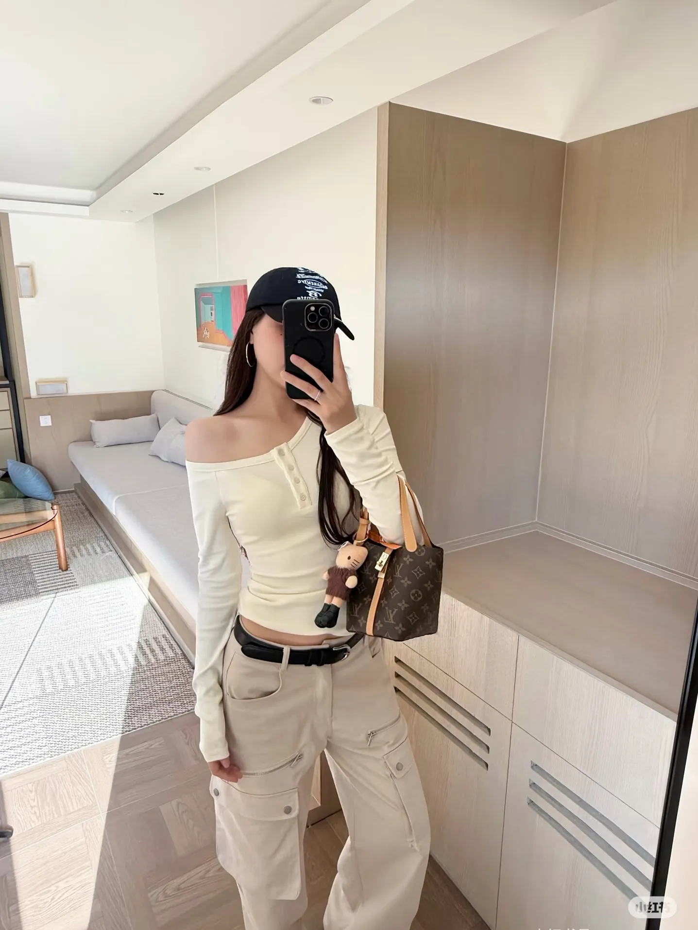 Monogram Canvas Bucket Bag D30018483 — view 4