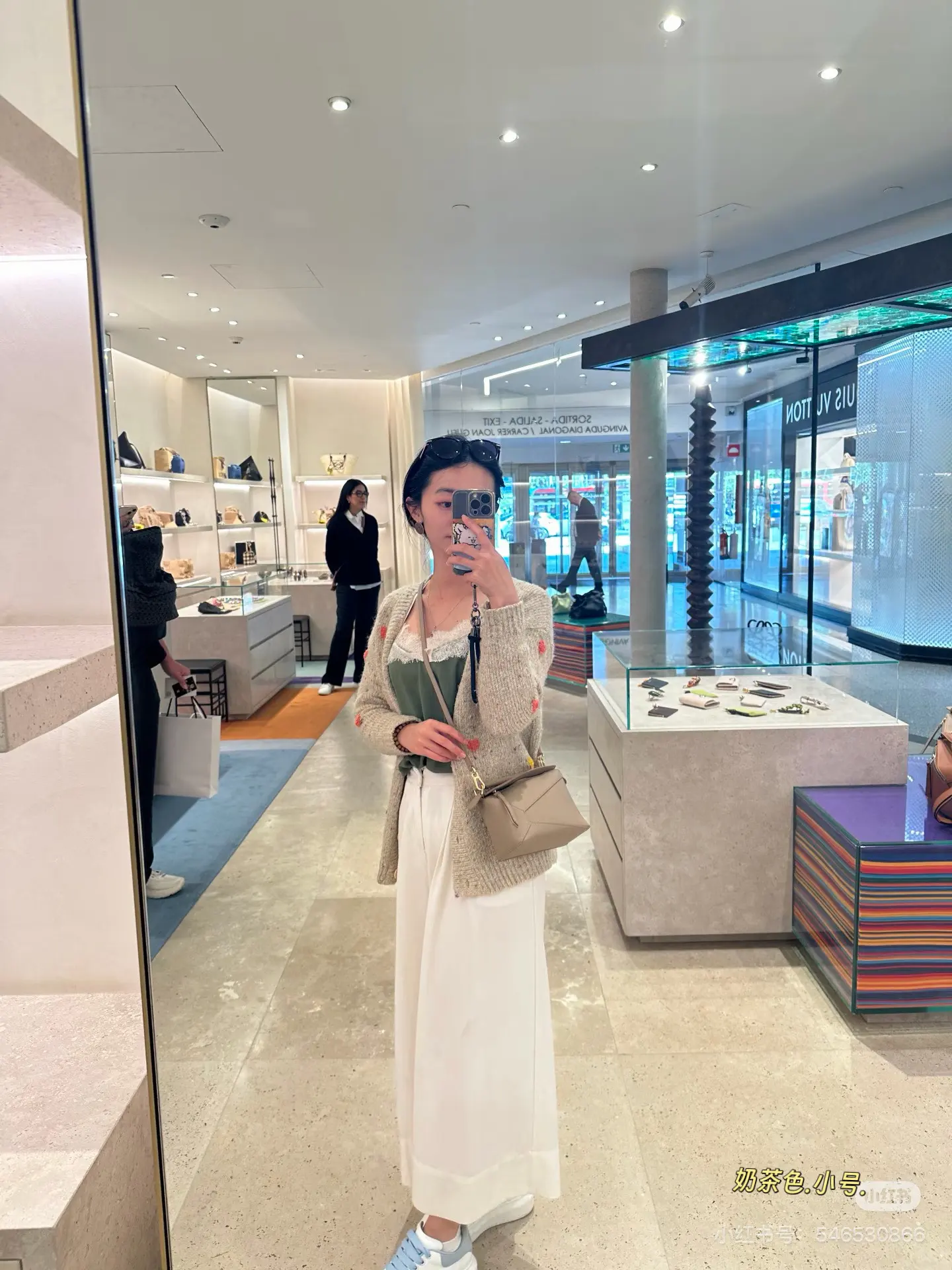 Loewe Puzzle Grained Leather Bag D35518041 — view 6