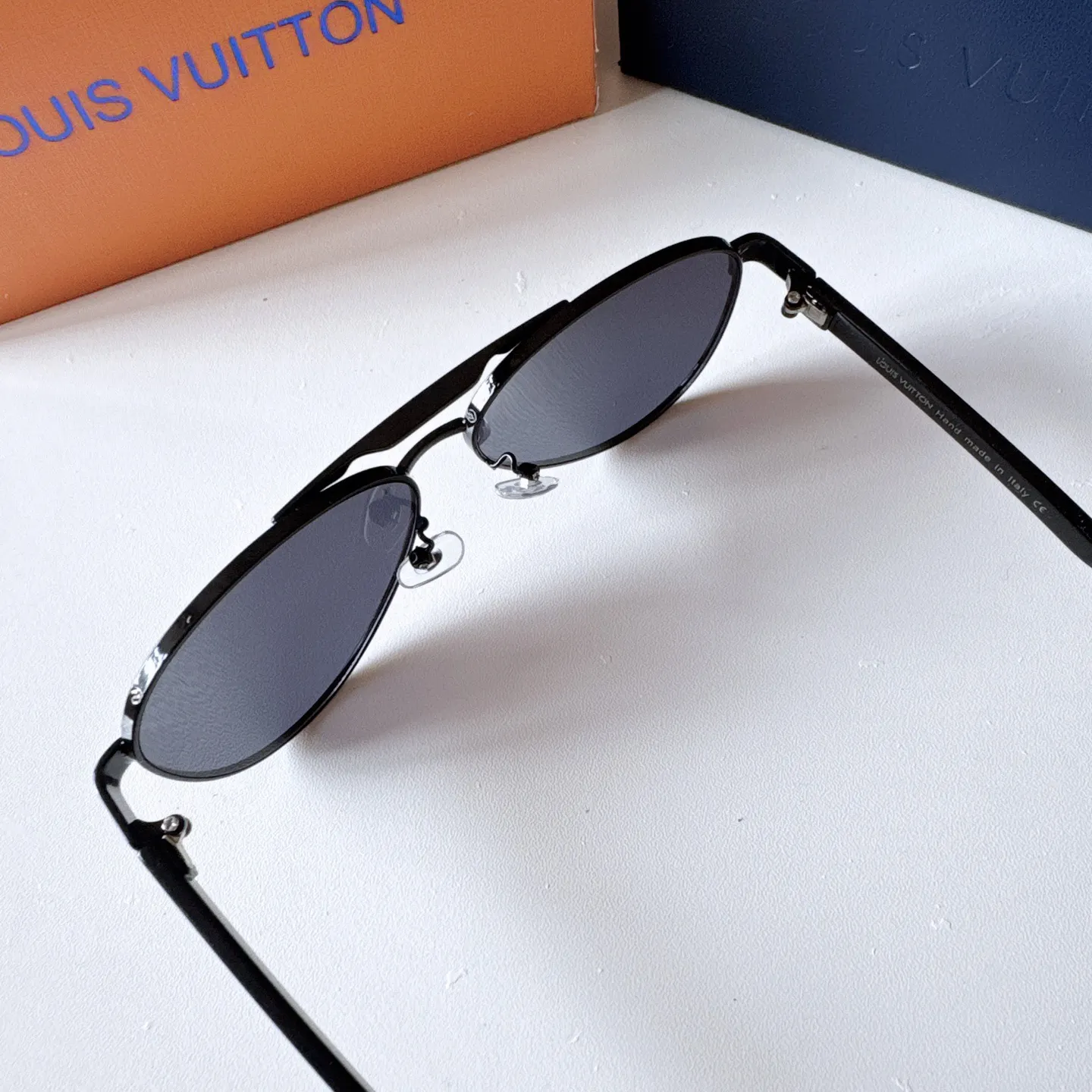 Louis Vuitton Square-Frame Sunglasses D21018576 — view 2