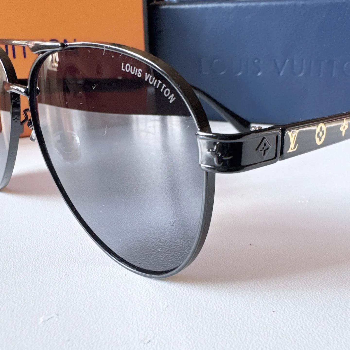 Louis Vuitton Square-Frame Sunglasses D21018576 — view 5