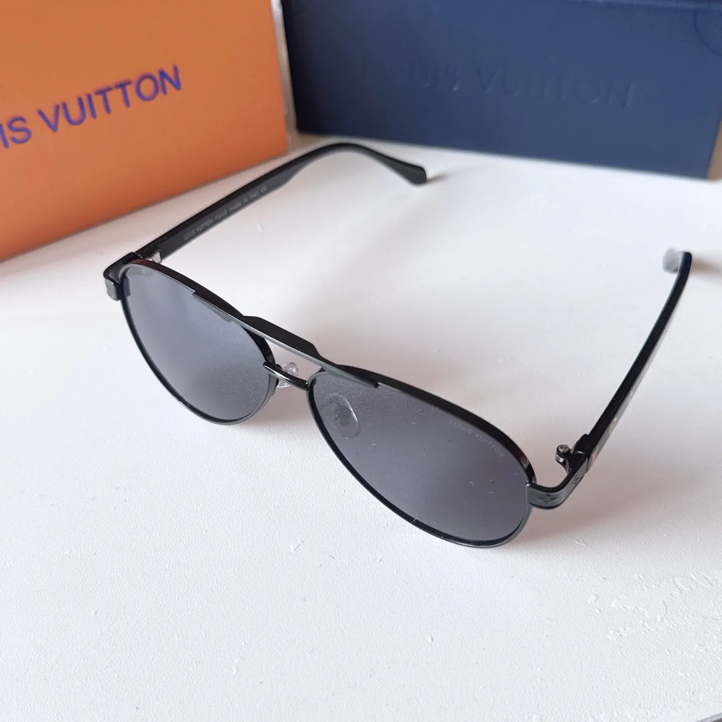 Louis Vuitton Square-Frame Sunglasses D21018576 — view 7