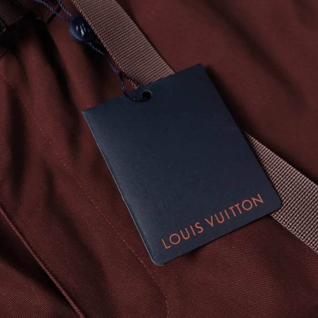 Logo-Embroidered Cotton-Blend Cargo Shorts D19012846 — view 8