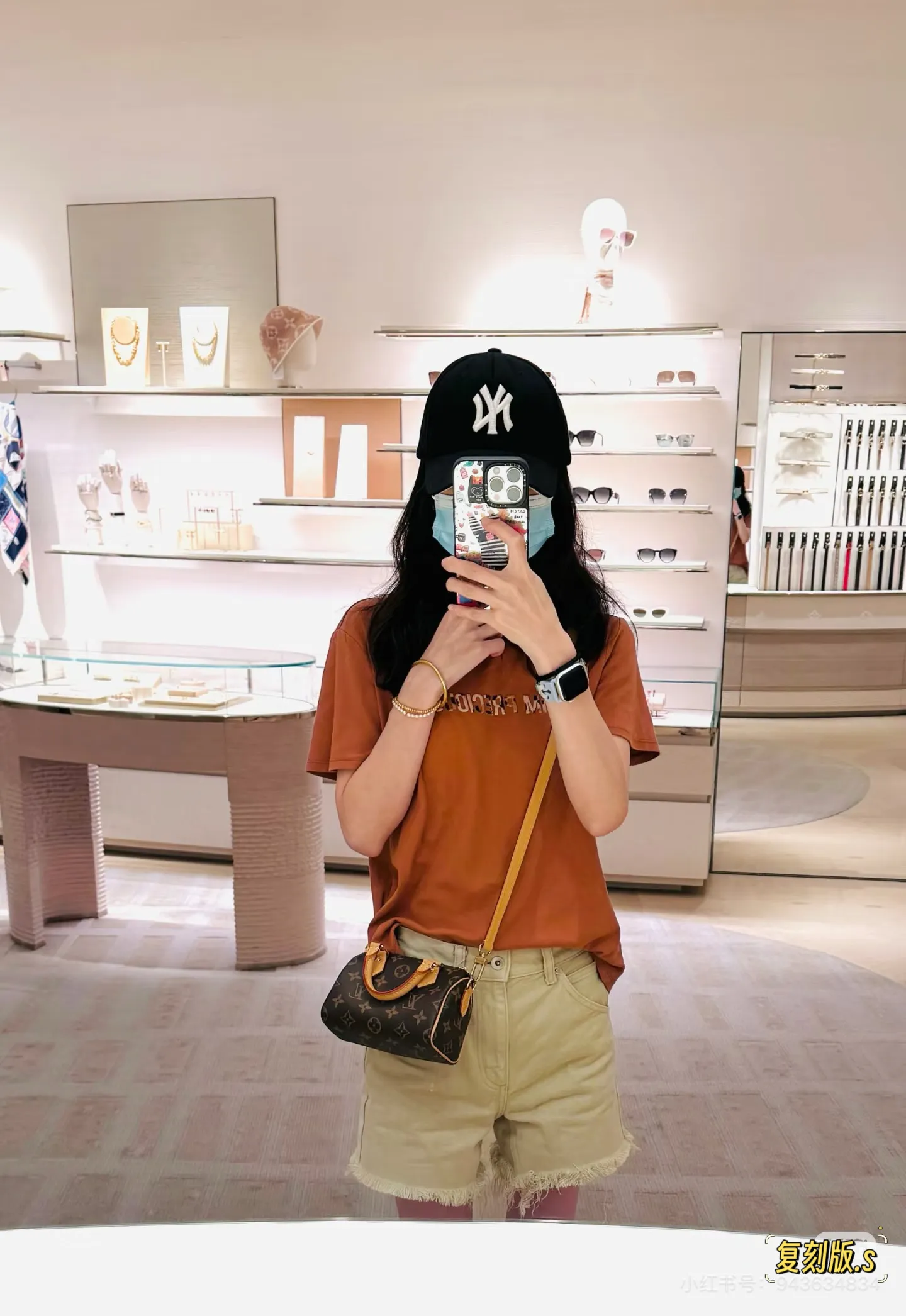 Monogram Mini Speedy Bandoulière Bag D39017936 — view 4