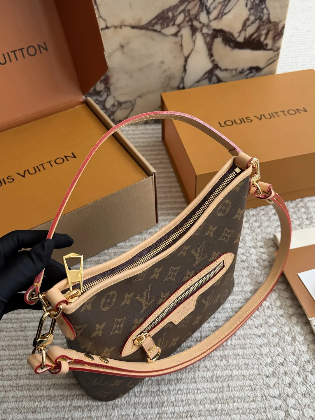 Monogram Canvas Lineup Tote Bag D35518442 — view 2