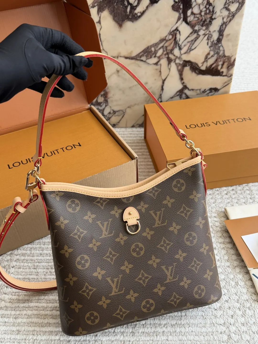 Monogram Canvas Lineup Tote Bag D35518442 — view 4