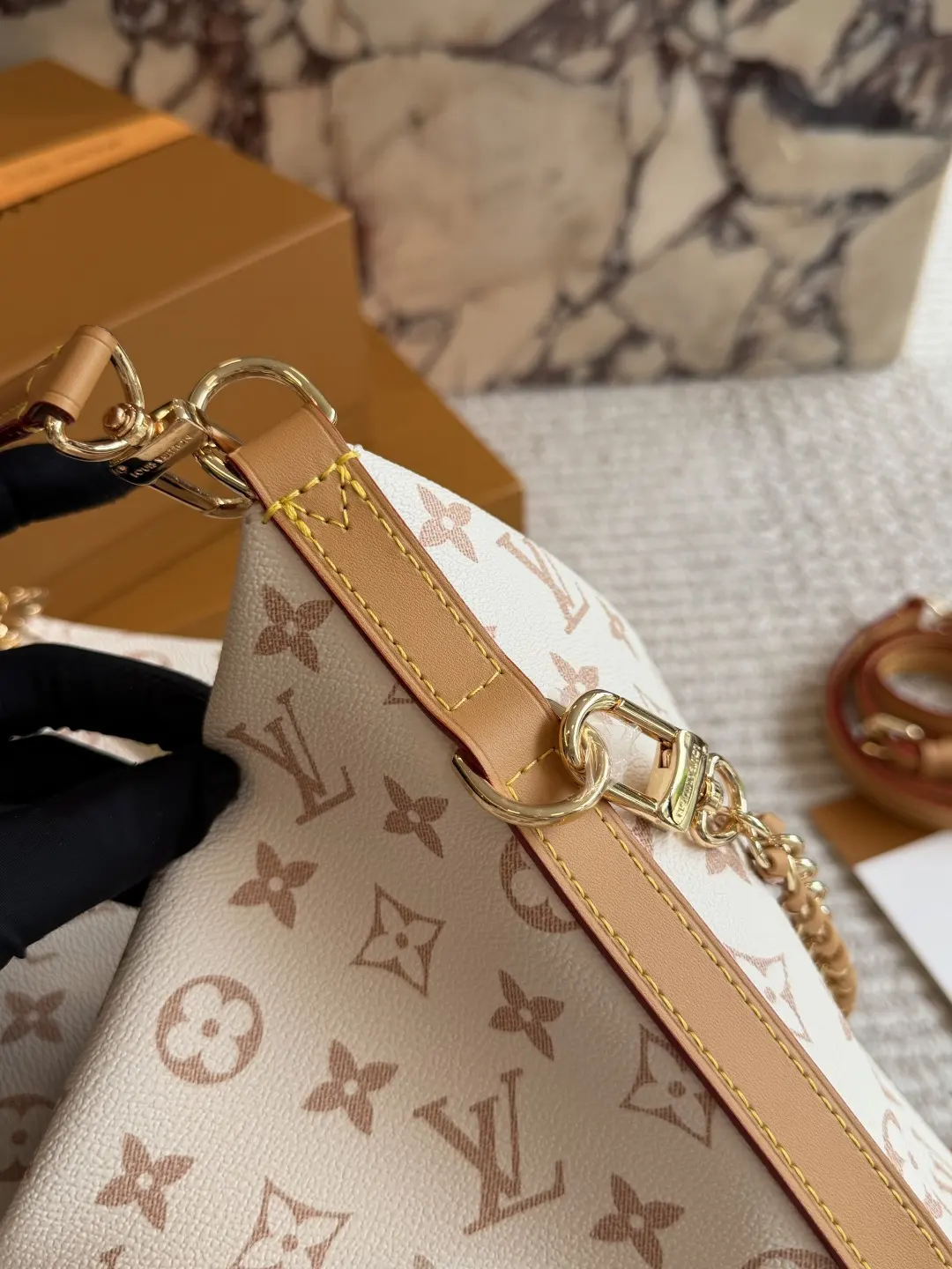 Monogram Multipass Hobo Bag D35518166 — view 7
