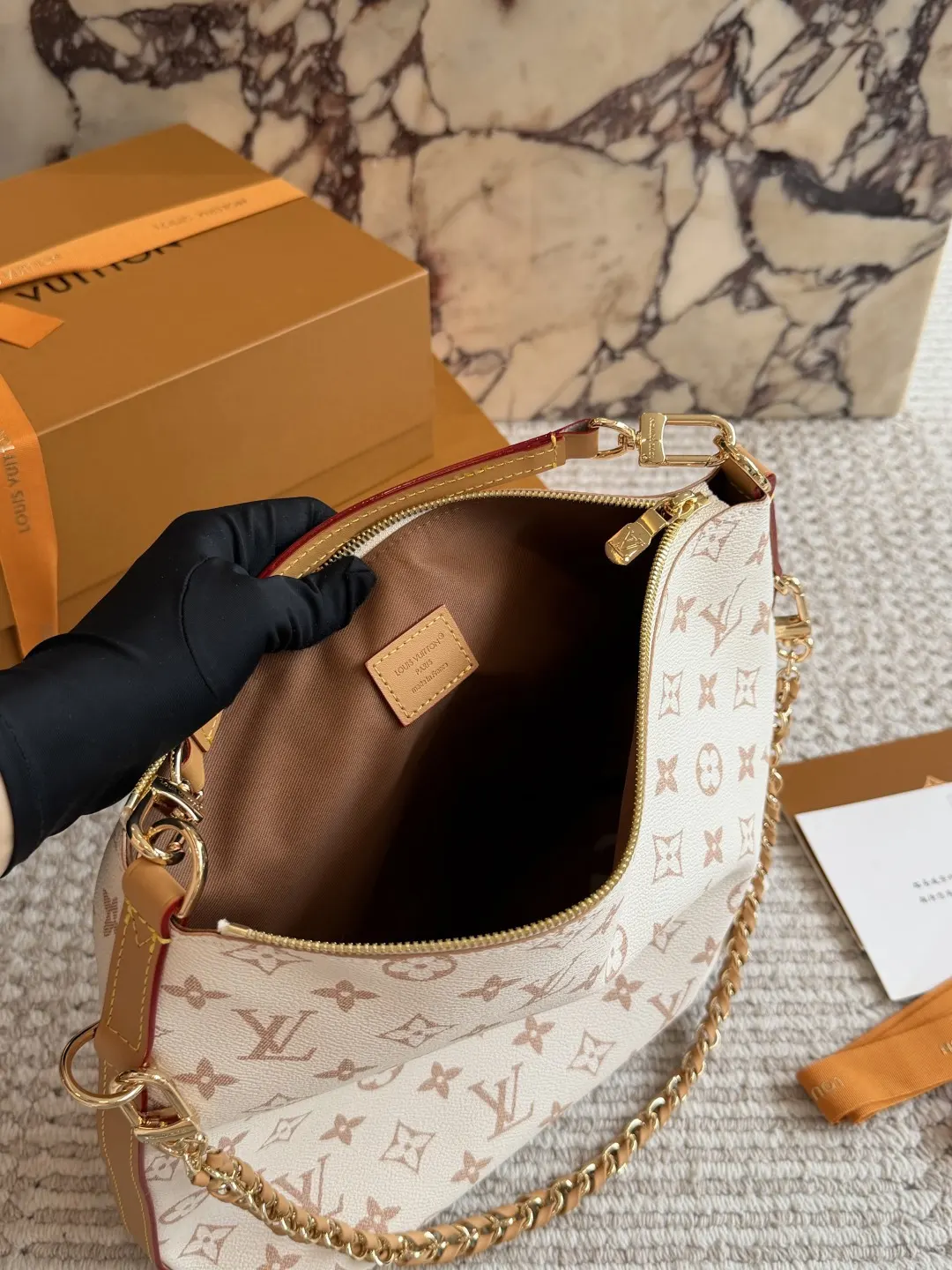 Monogram Multipass Hobo Bag D35518166 — view 9