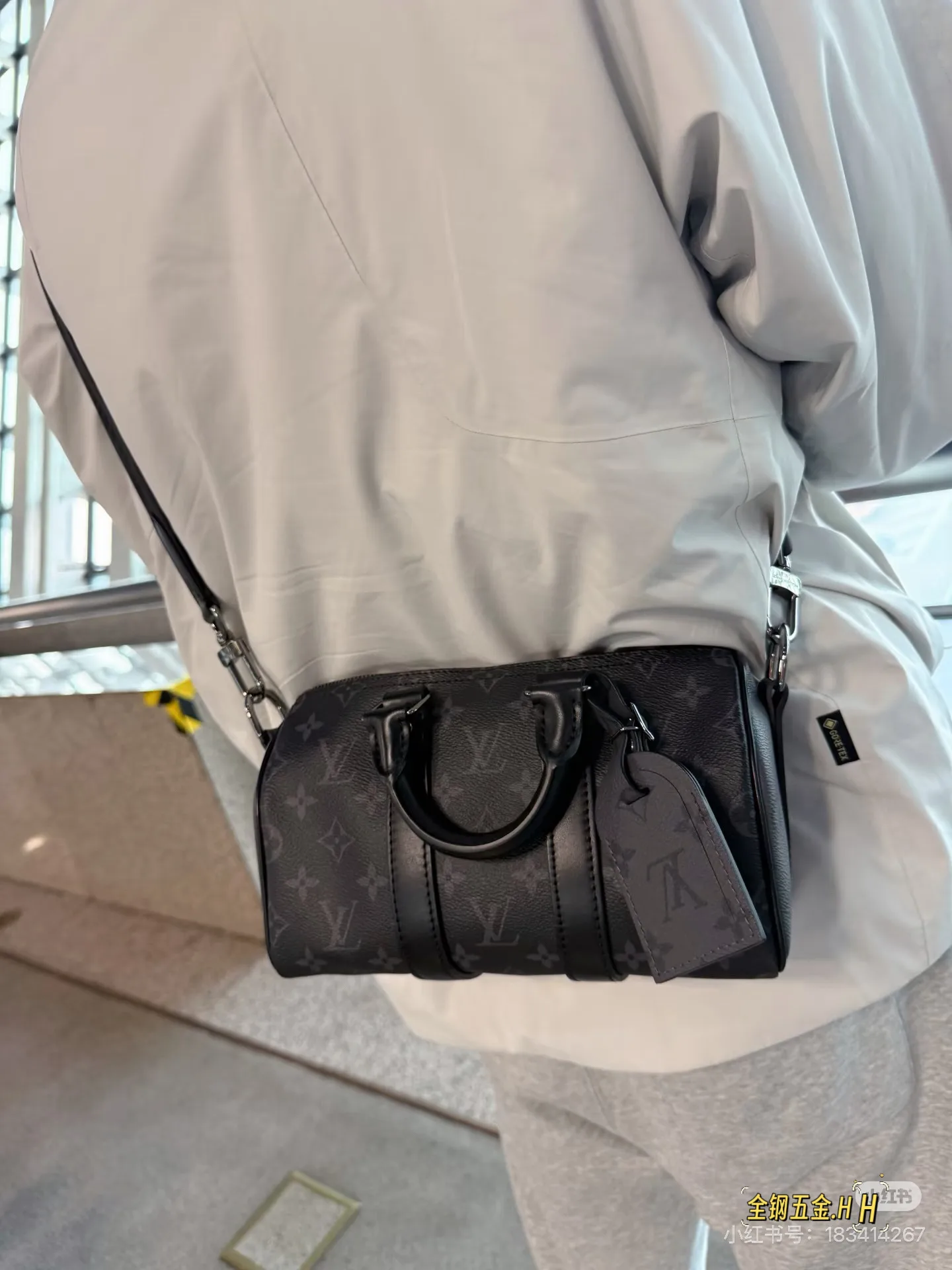 Keepall 25 Monogram Crossbody Bag D32018157 — view 3