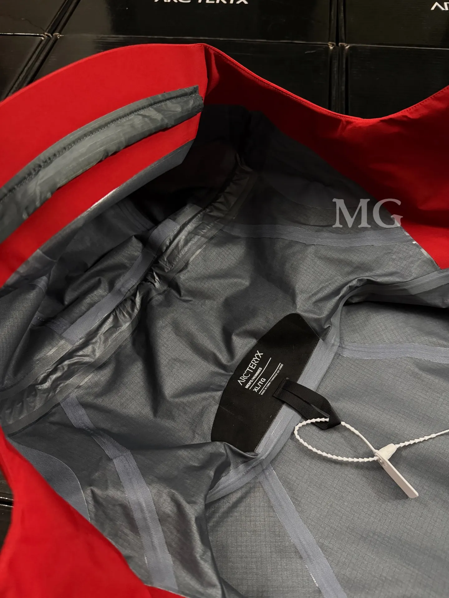 Rush Jacket Year of the Horse Limited Edition D39019542 — view 8