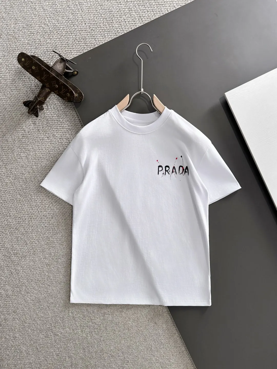 Logo Graphic Cotton T-Shirt D18013149