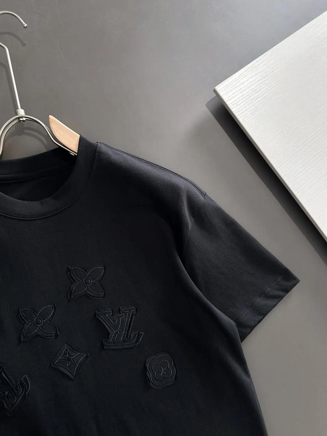 Embroidered Monogram Cotton T-Shirt D18013150 — view 2