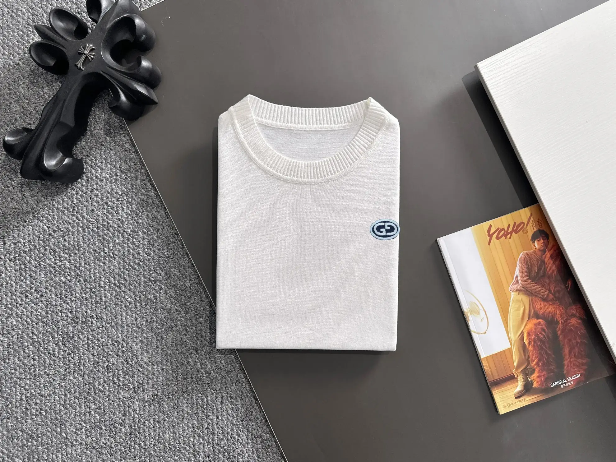 Logo-Embroidered Fine-Knit T-Shirt D20014800 — view 8