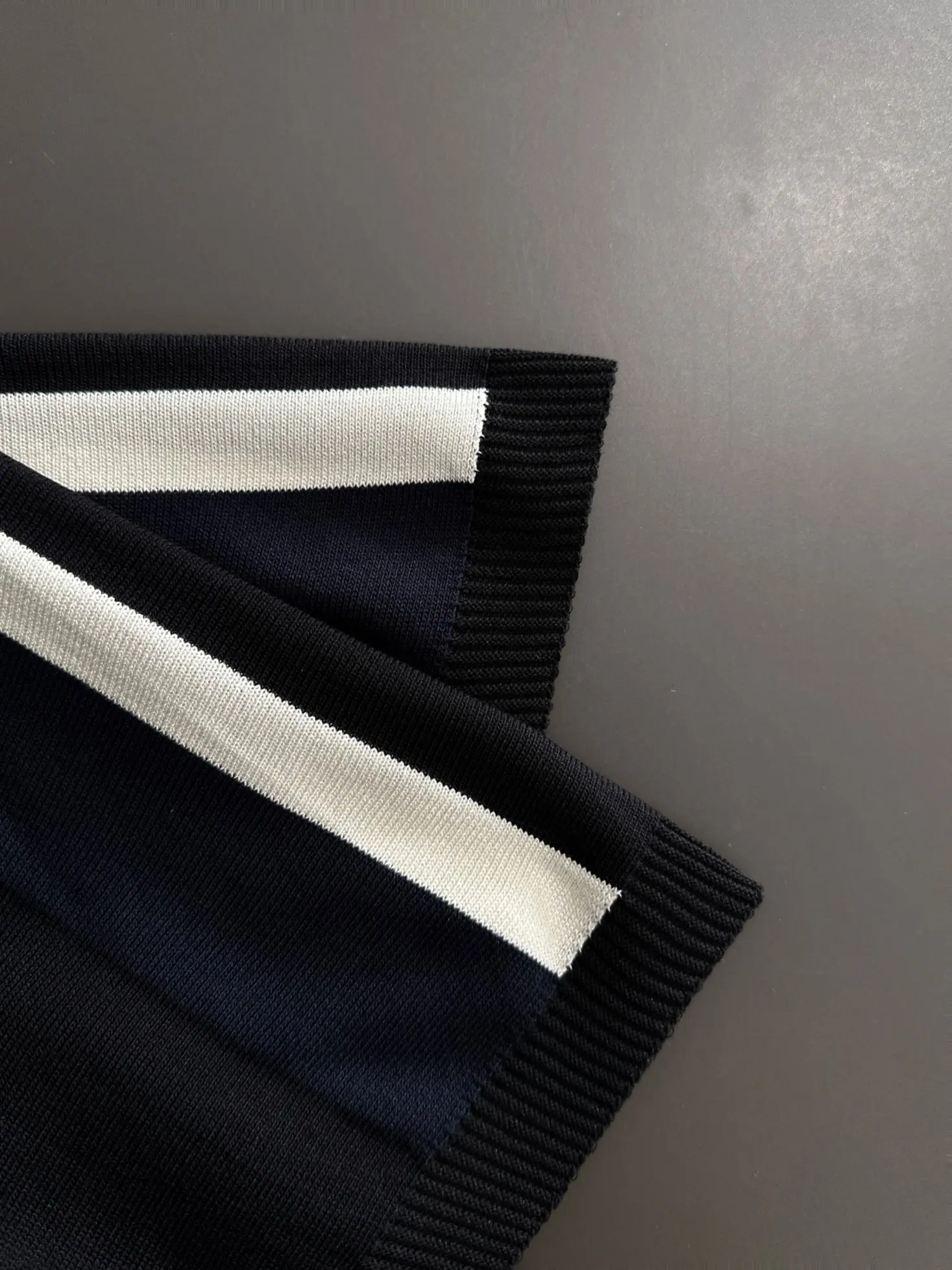 Striped Knit Half-Zip Polo Shirt D20014857 — view 5