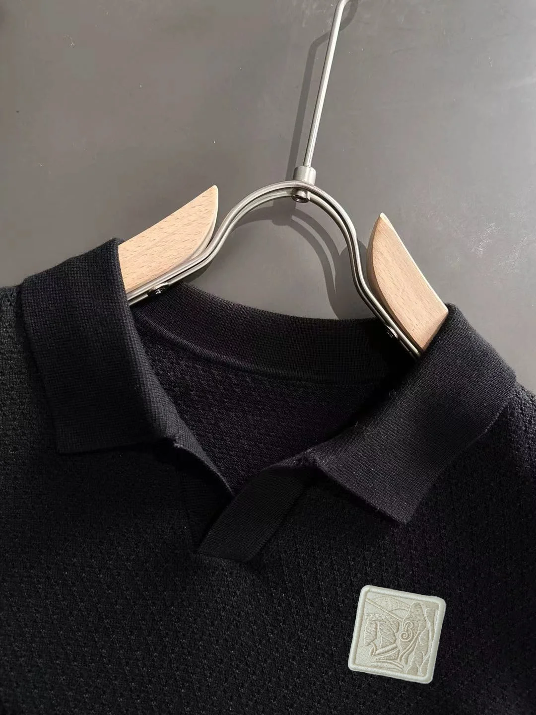 Textured Knit V-Neck Polo Shirt D20014850 — view 3