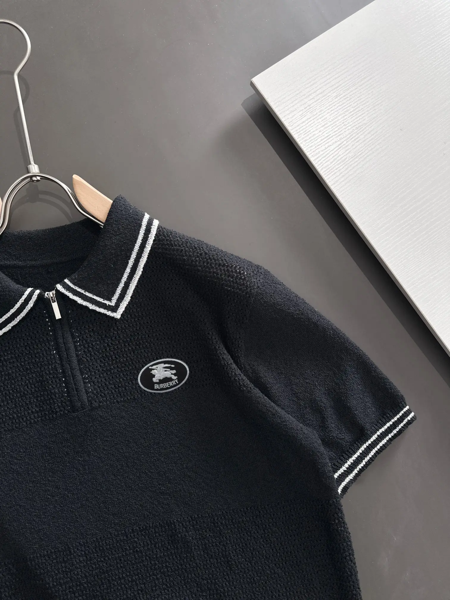 Contrast-Trim Half-Zip Knit Polo Shirt D20014787 — view 2