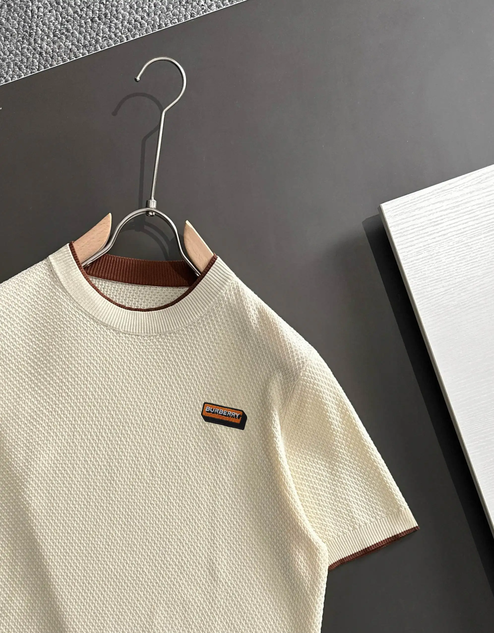 Textured Knit Layered-Effect T-Shirt D20014801 — view 3