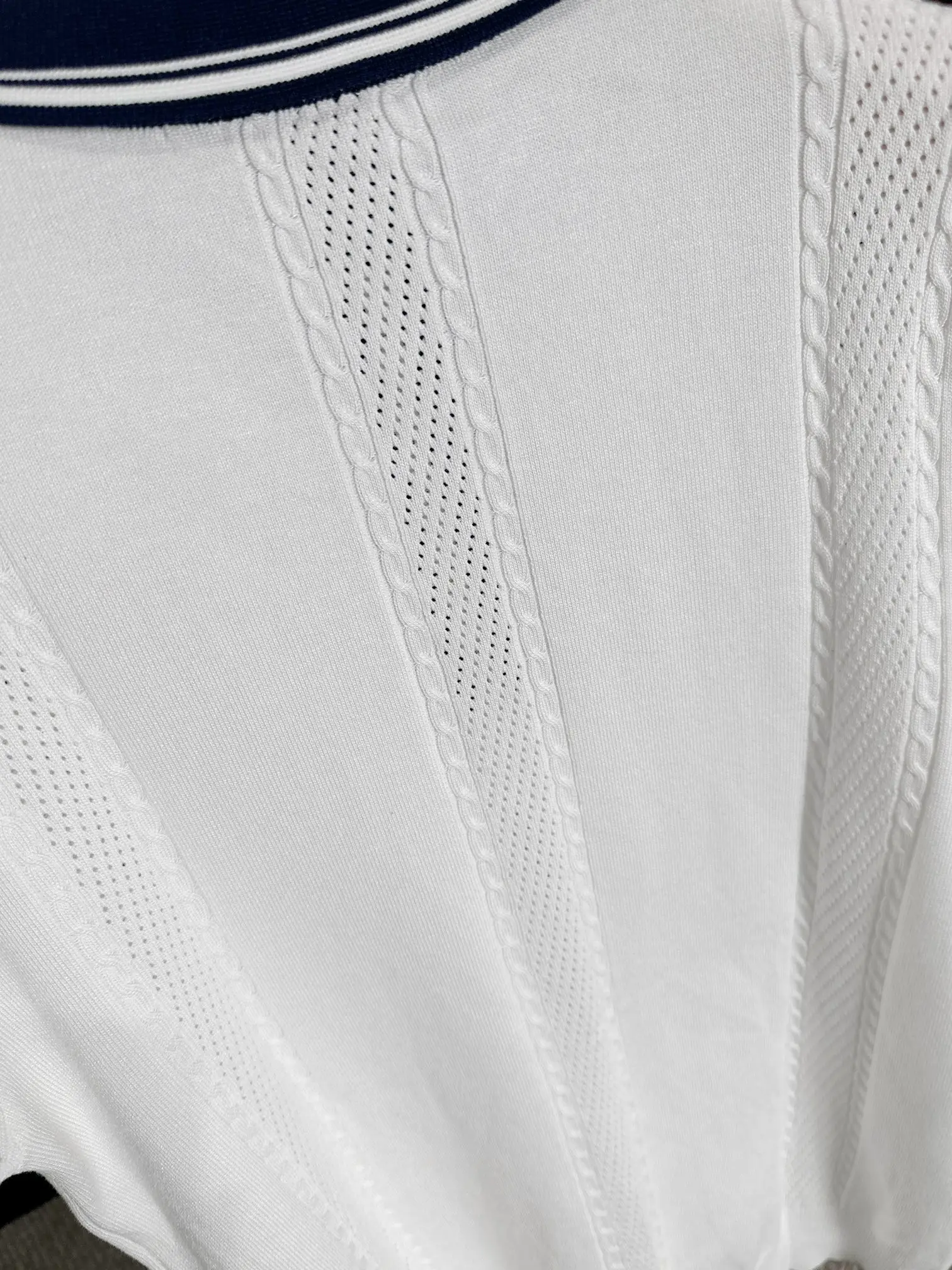 Contrast-Tip Half-Zip Knit Polo Shirt D20014811 — view 6