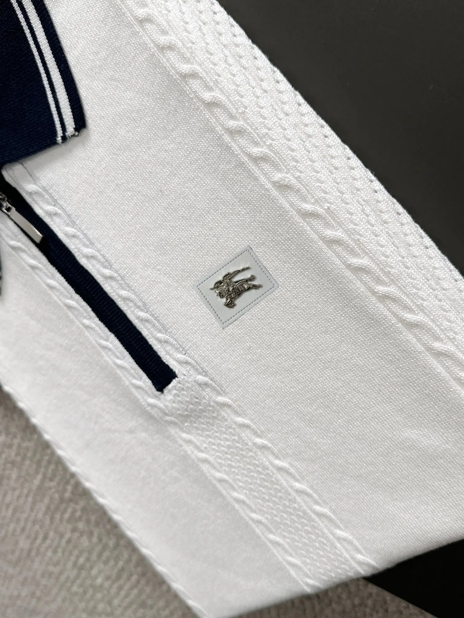 Contrast-Tip Half-Zip Knit Polo Shirt D20014811 — view 7