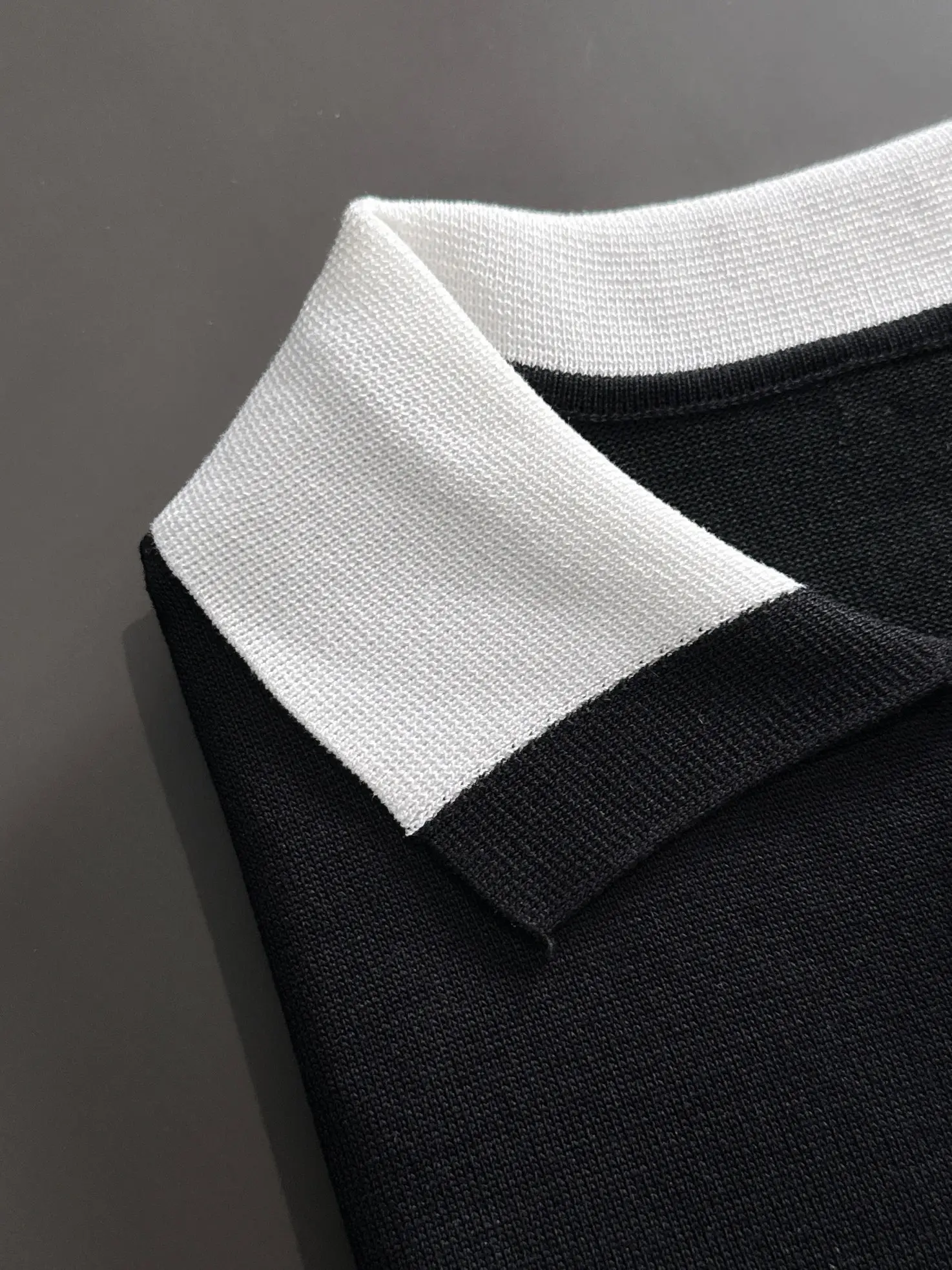 Contrast-Collar Silk-Blend Knit Polo Shirt D20014791 — view 4