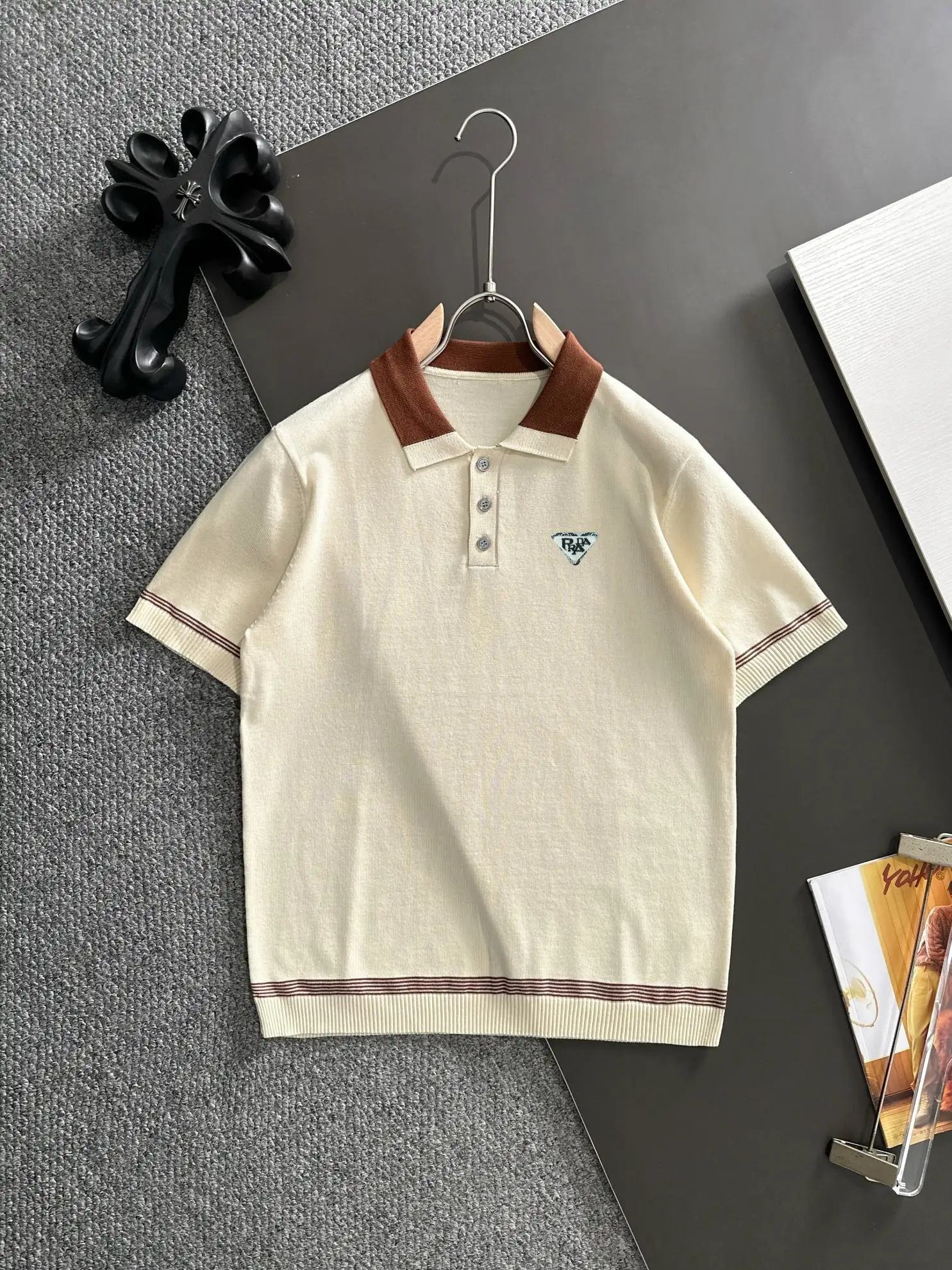 Contrast-Collar Silk-Blend Knit Polo Shirt D20014794