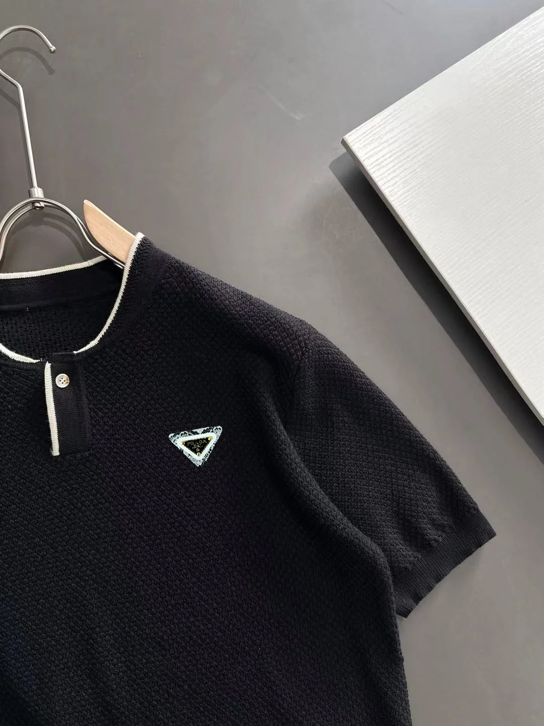 Half-Zip Knit Henley T-Shirt D20014922 — view 2