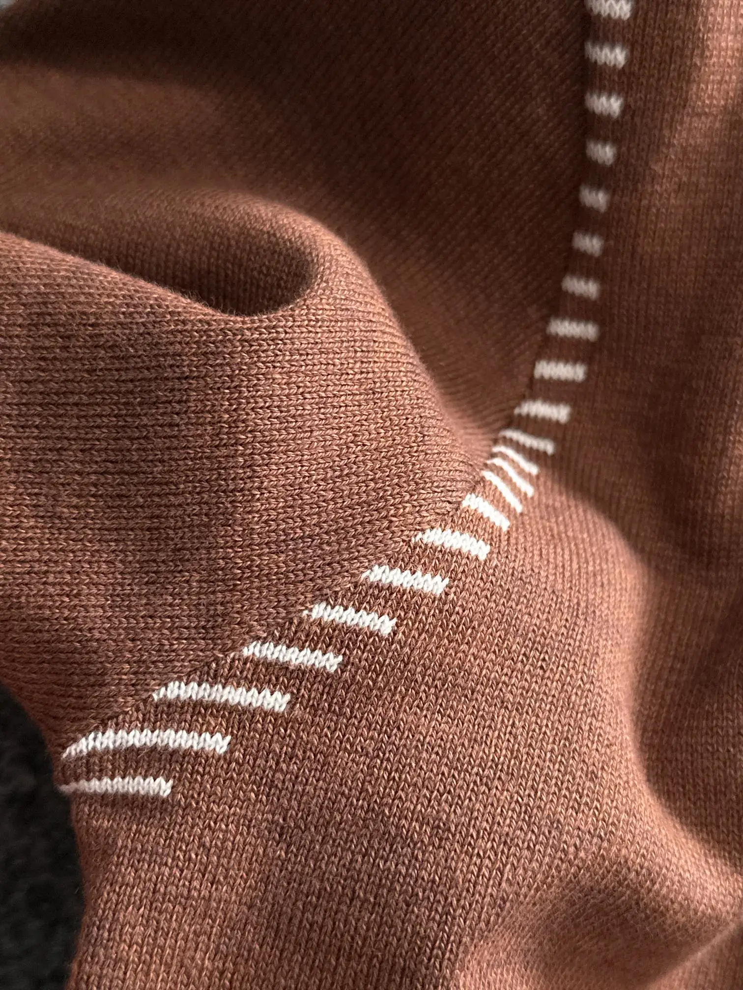 Contrast-Stitch Knit Polo Shirt D20014796 — view 7