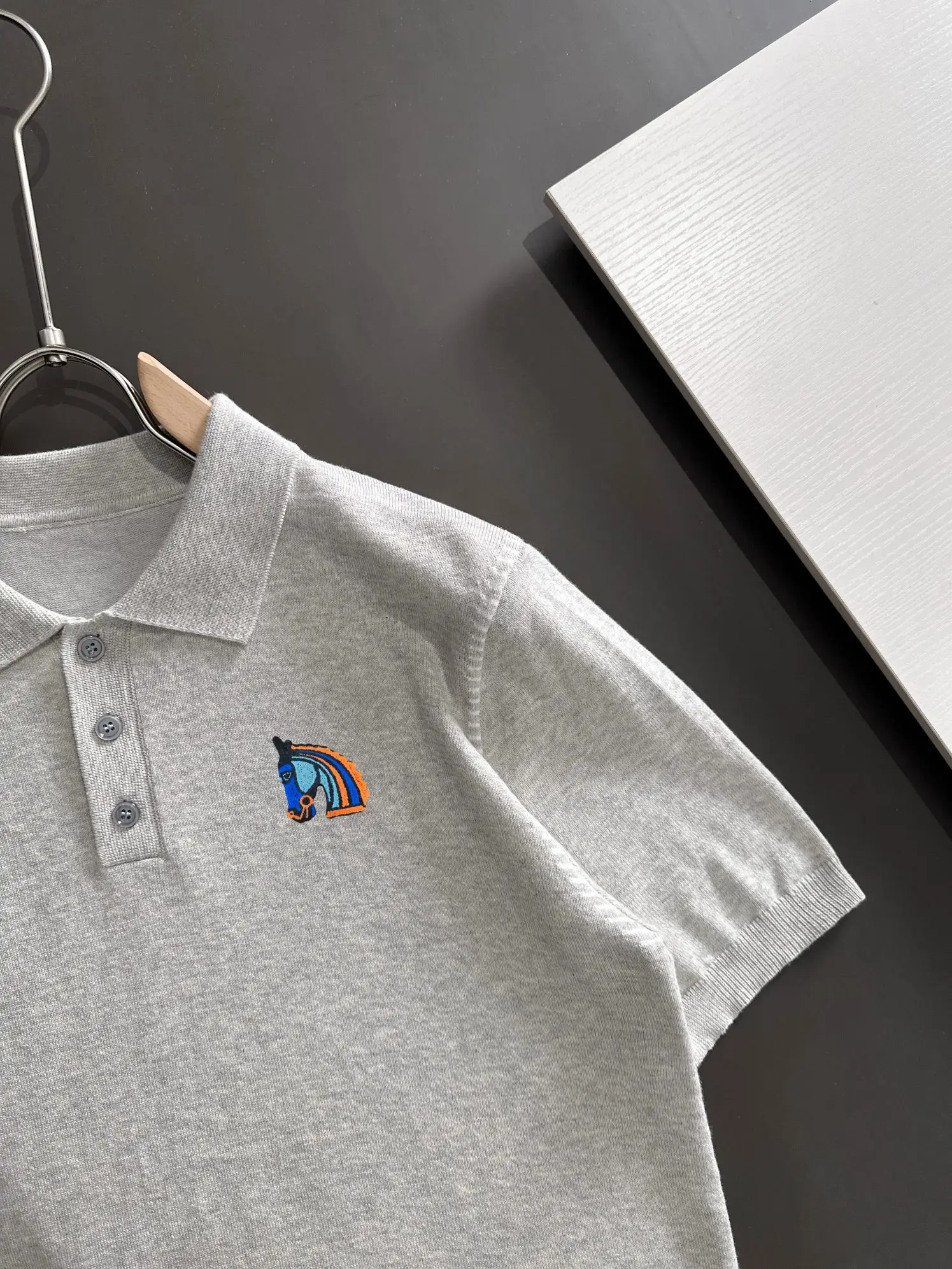 Contrast Stitch Knit Polo Shirt D20014797 — view 2