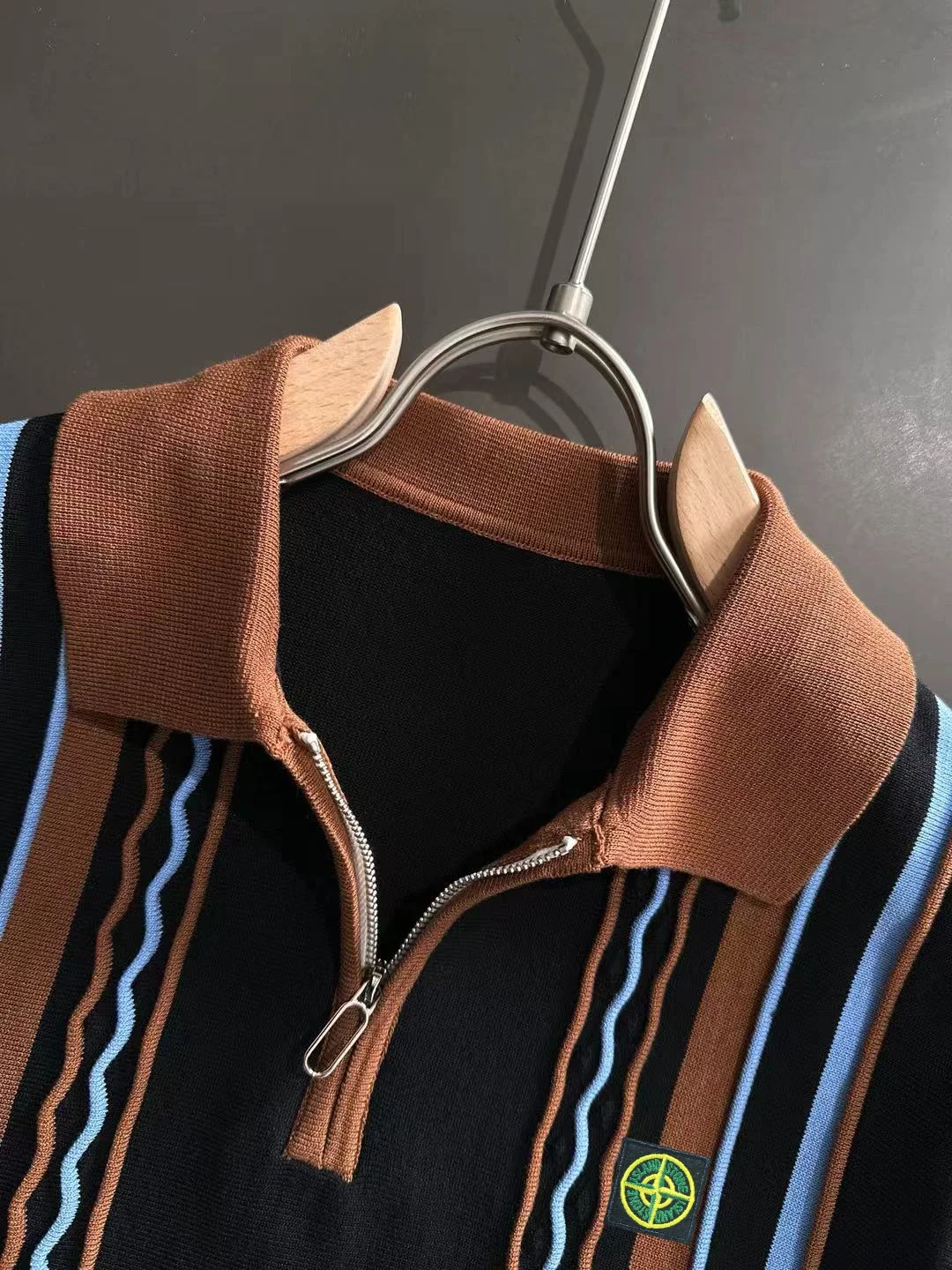 Striped Quarter-Zip Knit Polo Shirt D20014837 — view 3