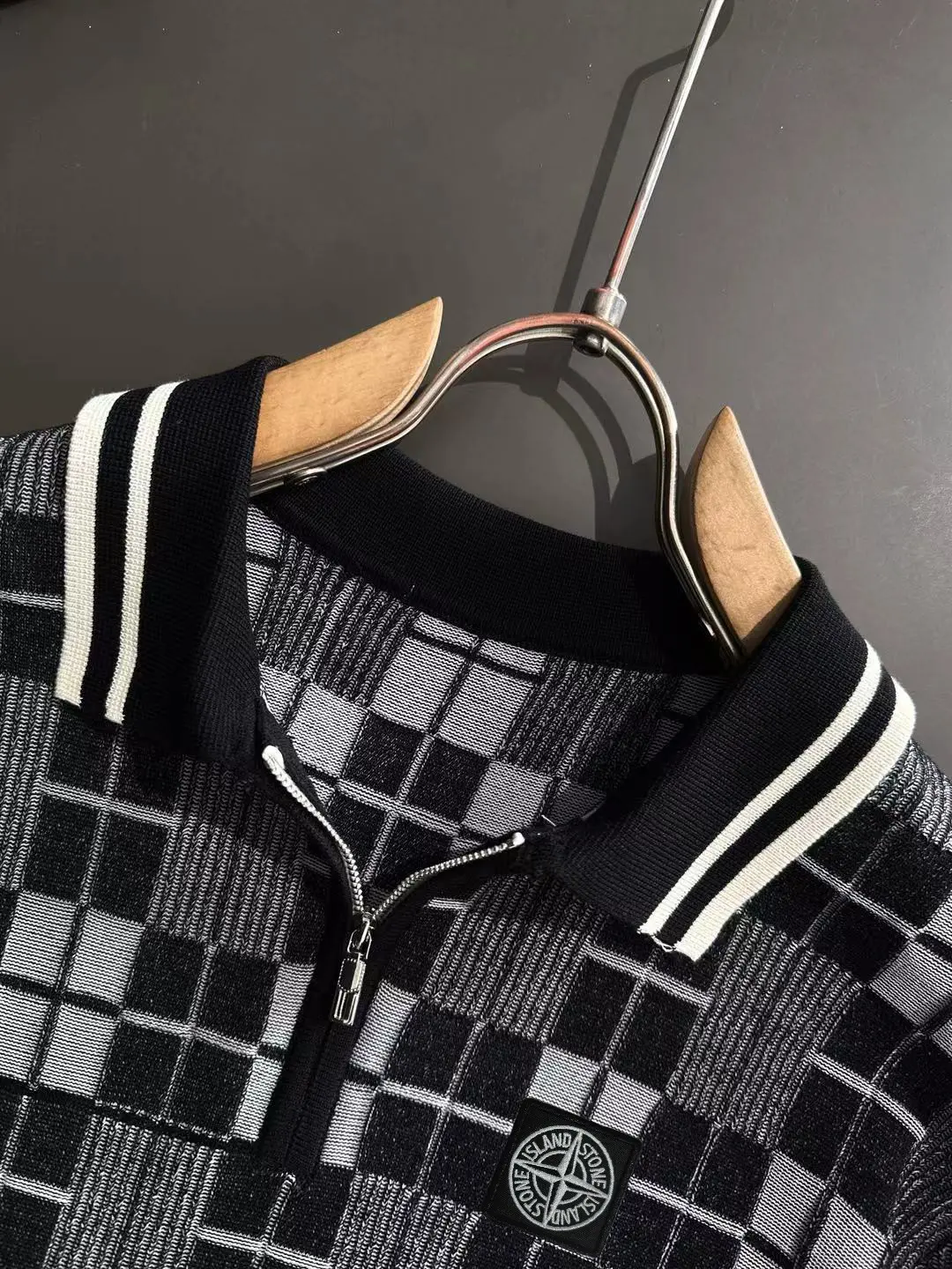 Checkered Knit Half-Zip Polo Shirt D20014783 — view 3