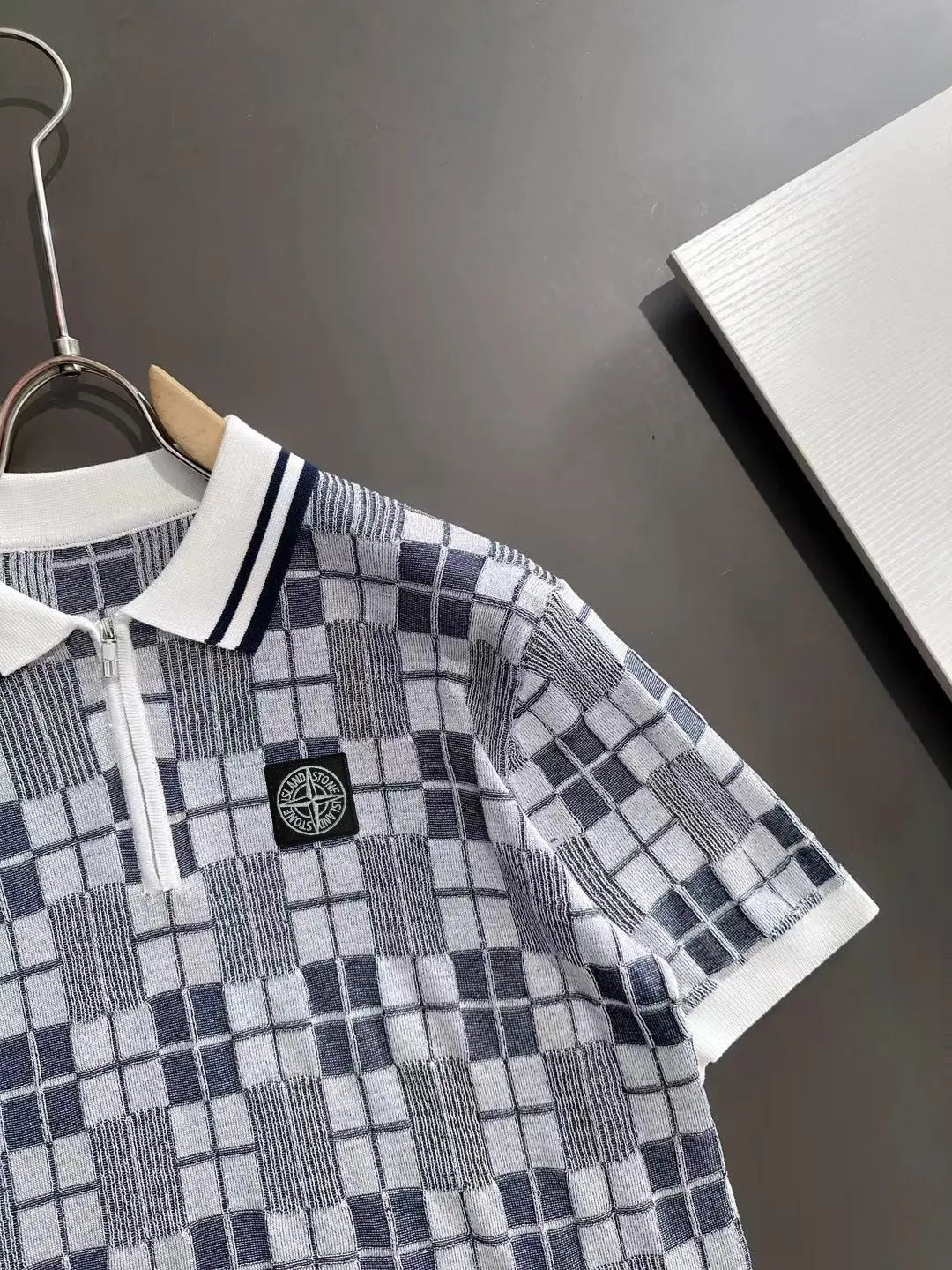 Checkered Jacquard Knit Half-Zip Polo Shirt D20014784 — view 2
