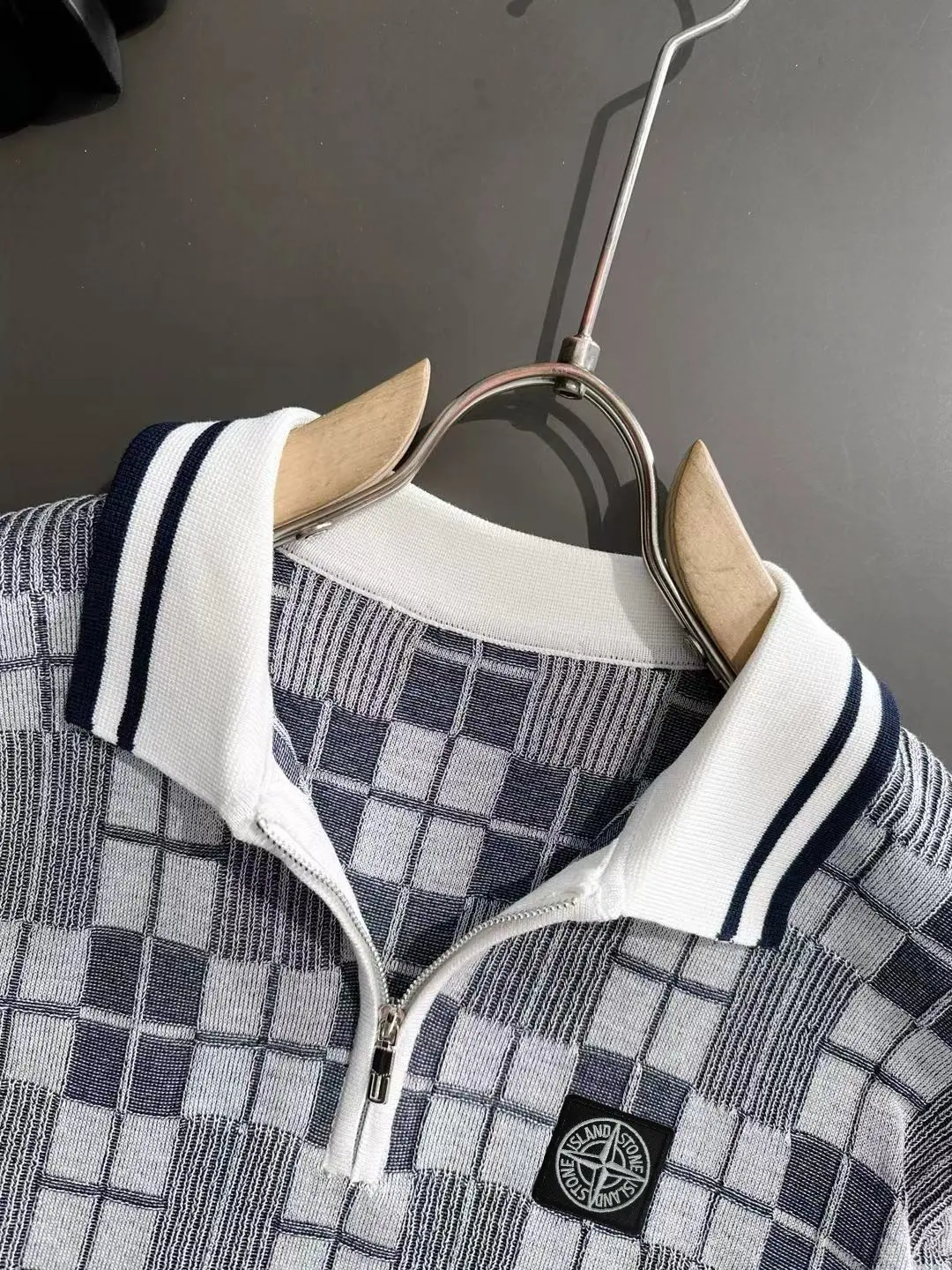 Checkered Jacquard Knit Half-Zip Polo Shirt D20014784 — view 3