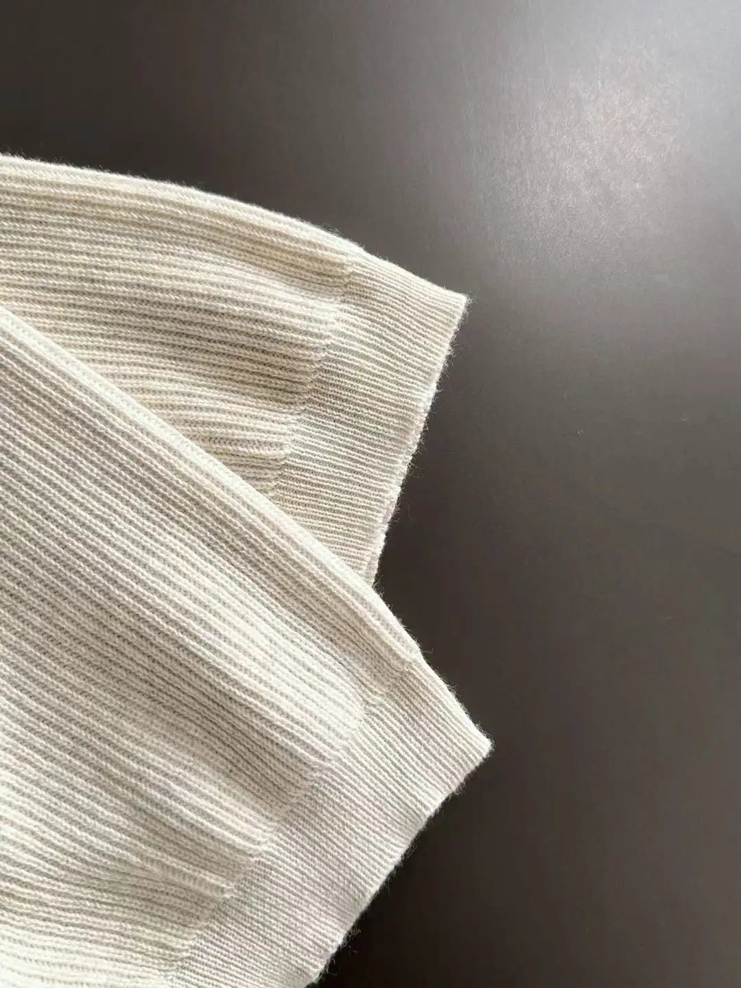 Ribbed Knit Short-Sleeve Sweater D20014861 — view 4