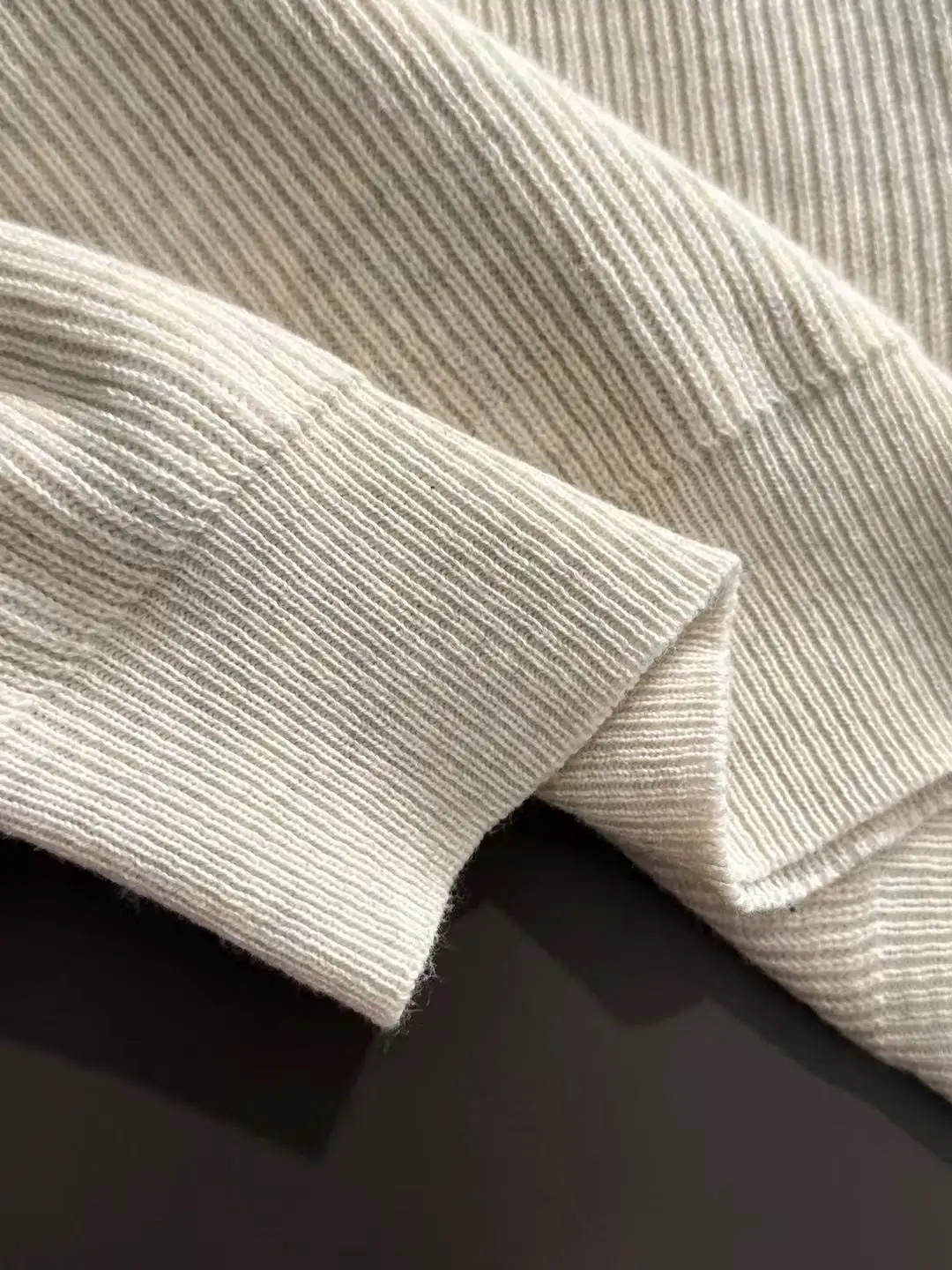 Ribbed Knit Short-Sleeve Sweater D20014861 — view 5
