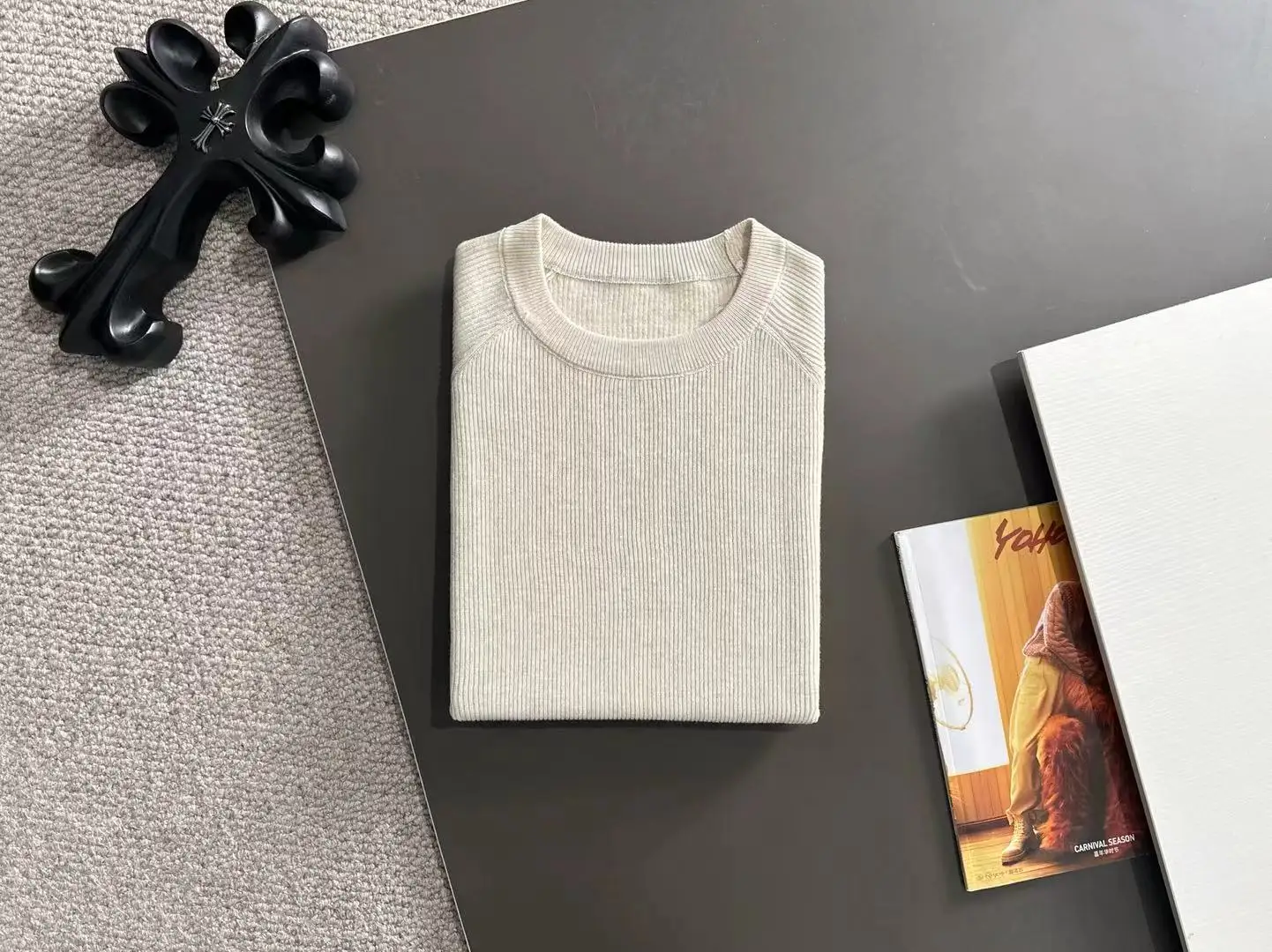 Ribbed Knit Short-Sleeve Sweater D20014861 — view 8